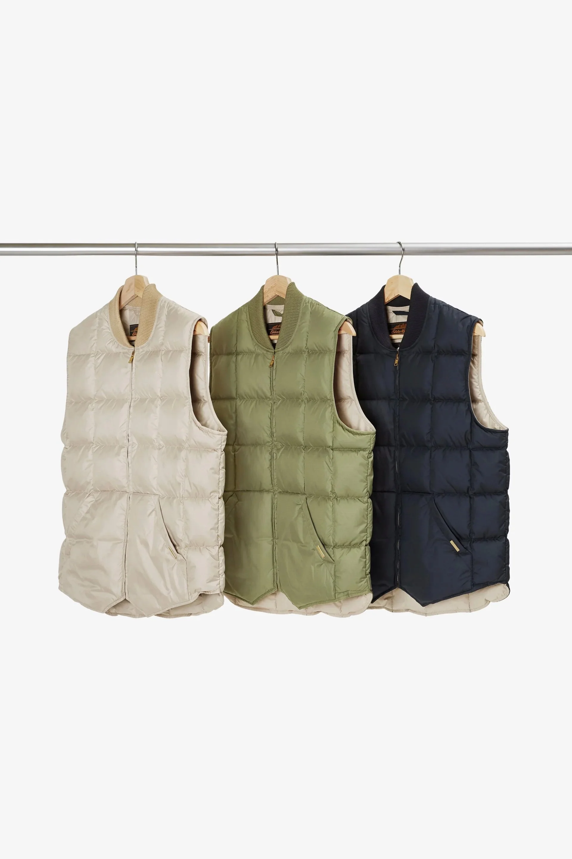 JJJJ_EB_HANG_VEST_updated2_78d24637-a8dc-454d-9017-364d7db53c83.jpg