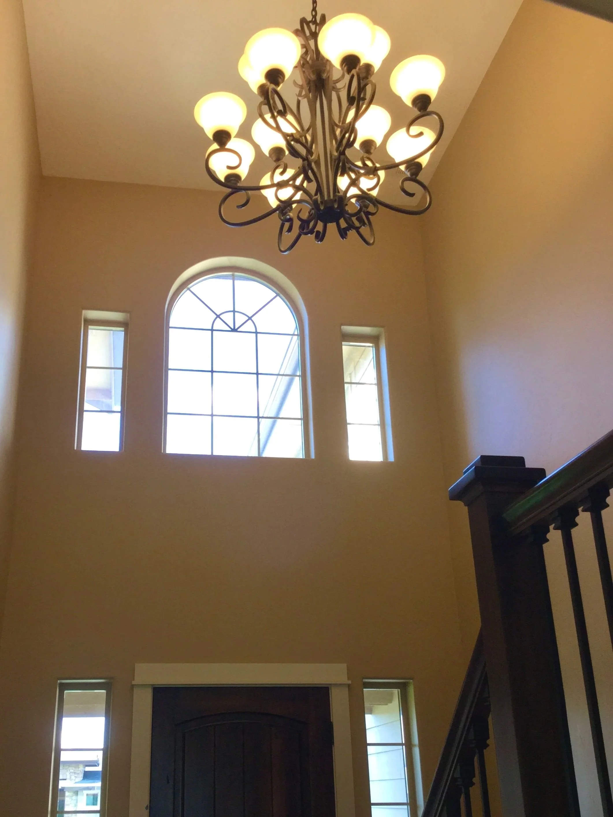 Our interior services include walls, ceilings, trim, baseboards, doors, cabinets, and accent walls.