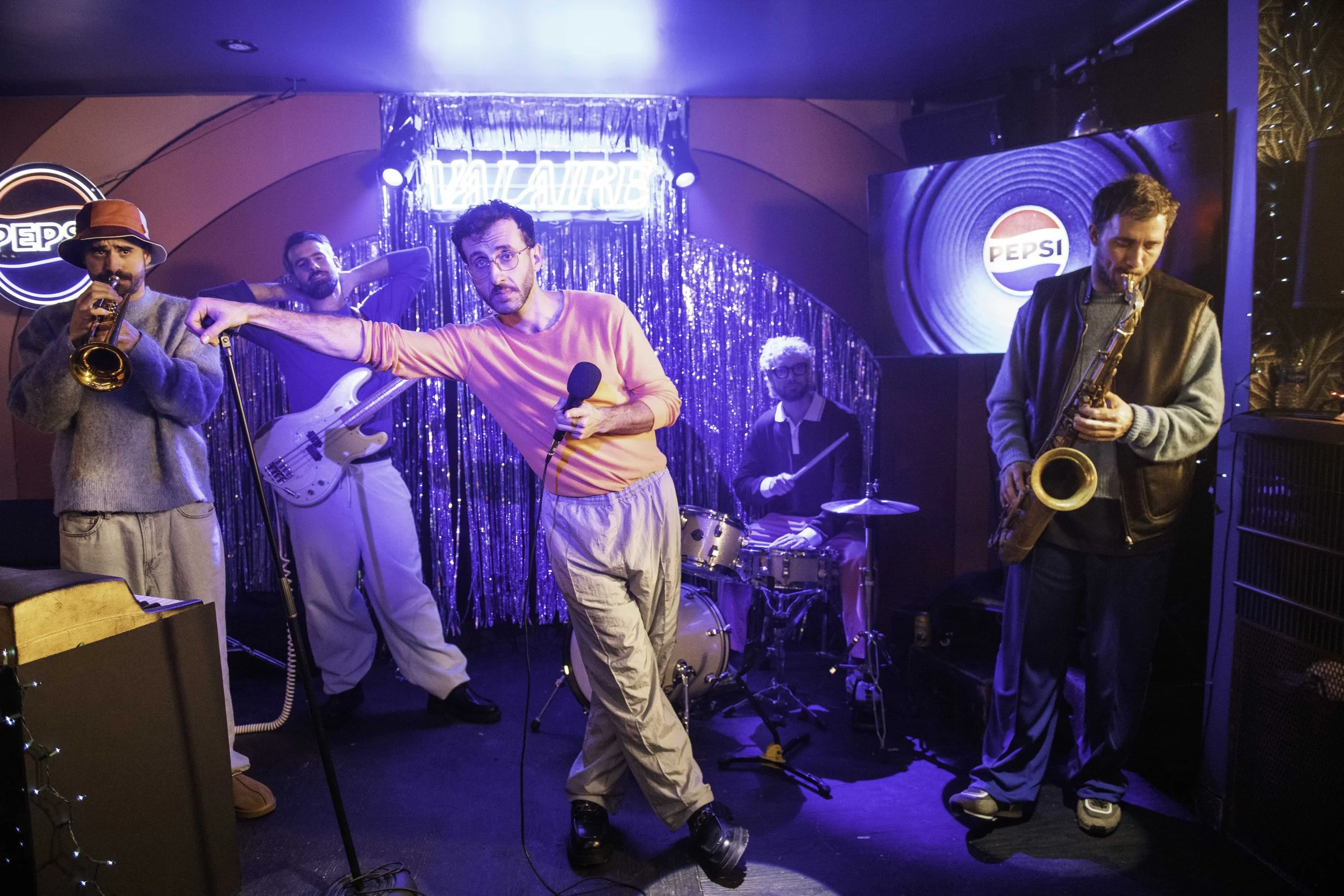 Valaire - portrait_-2.jpg