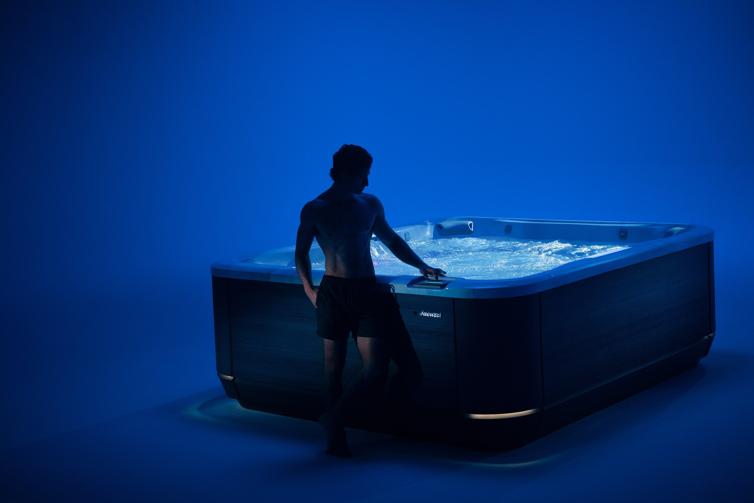 2025_08_13_Jacuzzi_J5_0503-V4_Smaller.jpg