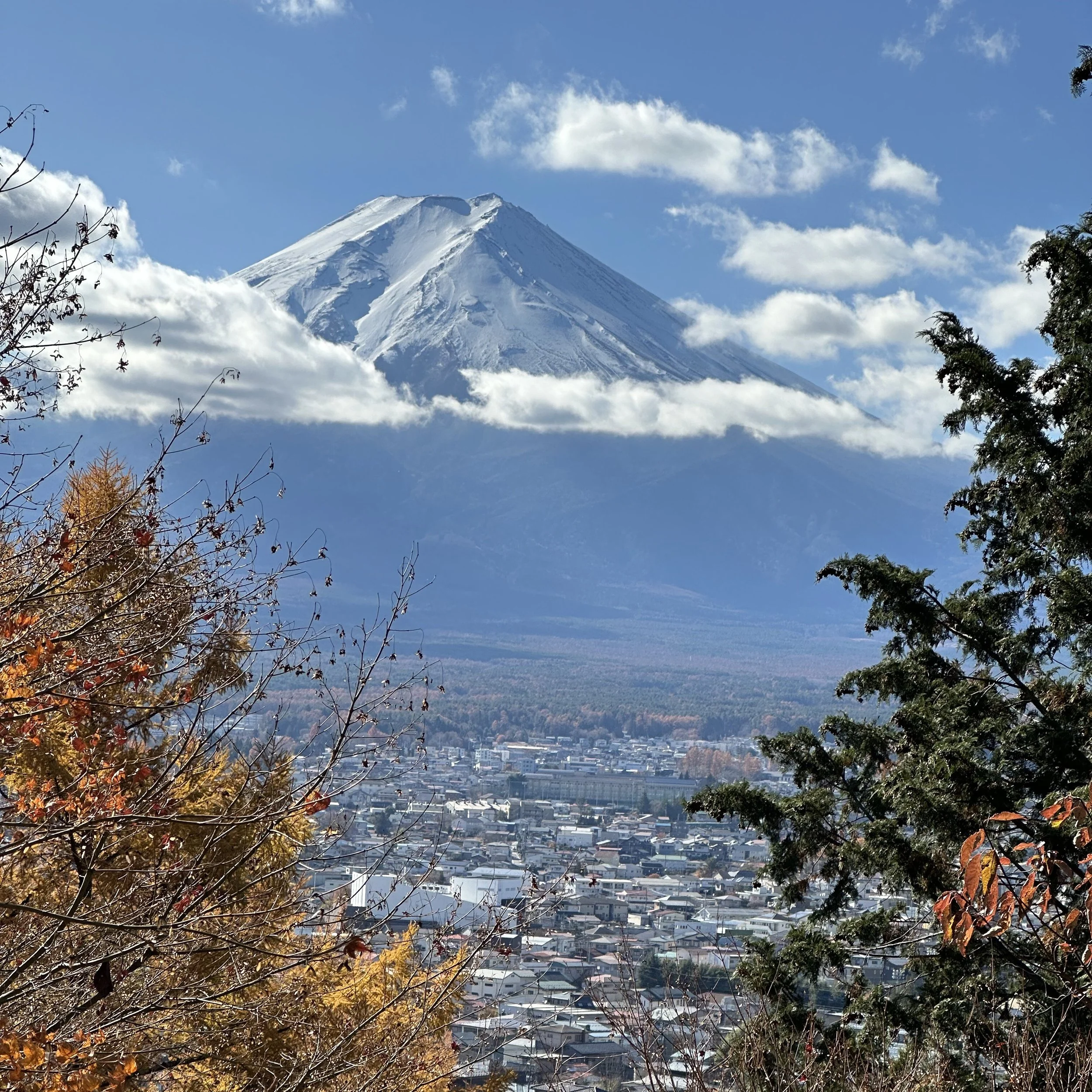 Mount Fuji in clear light, symbolizing stillness, discipline, and spiritual ascent