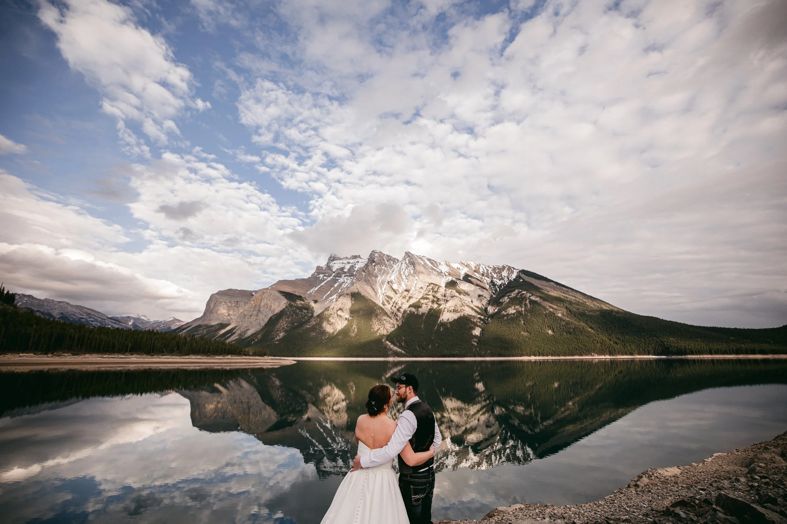 Lake Minnewanka Shuttle Bus