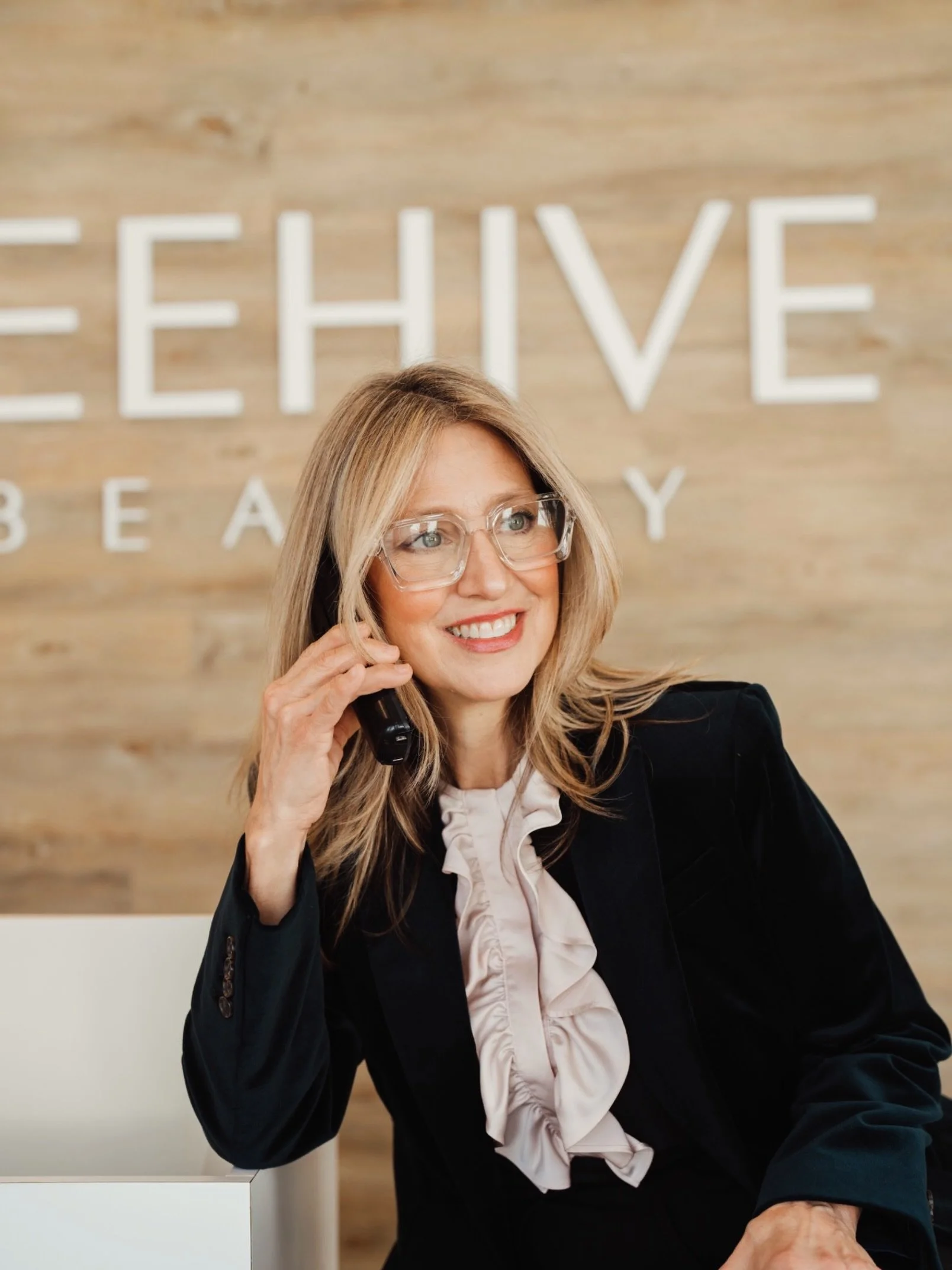 Meet Francesca💛the friendly face that welcomes you to Beehive Beauty. As our salon&rsquo;s concierge, she&rsquo;s here to make every visit ellelevated from checking you in and answering questions to helping you schedule your next appointment. Having