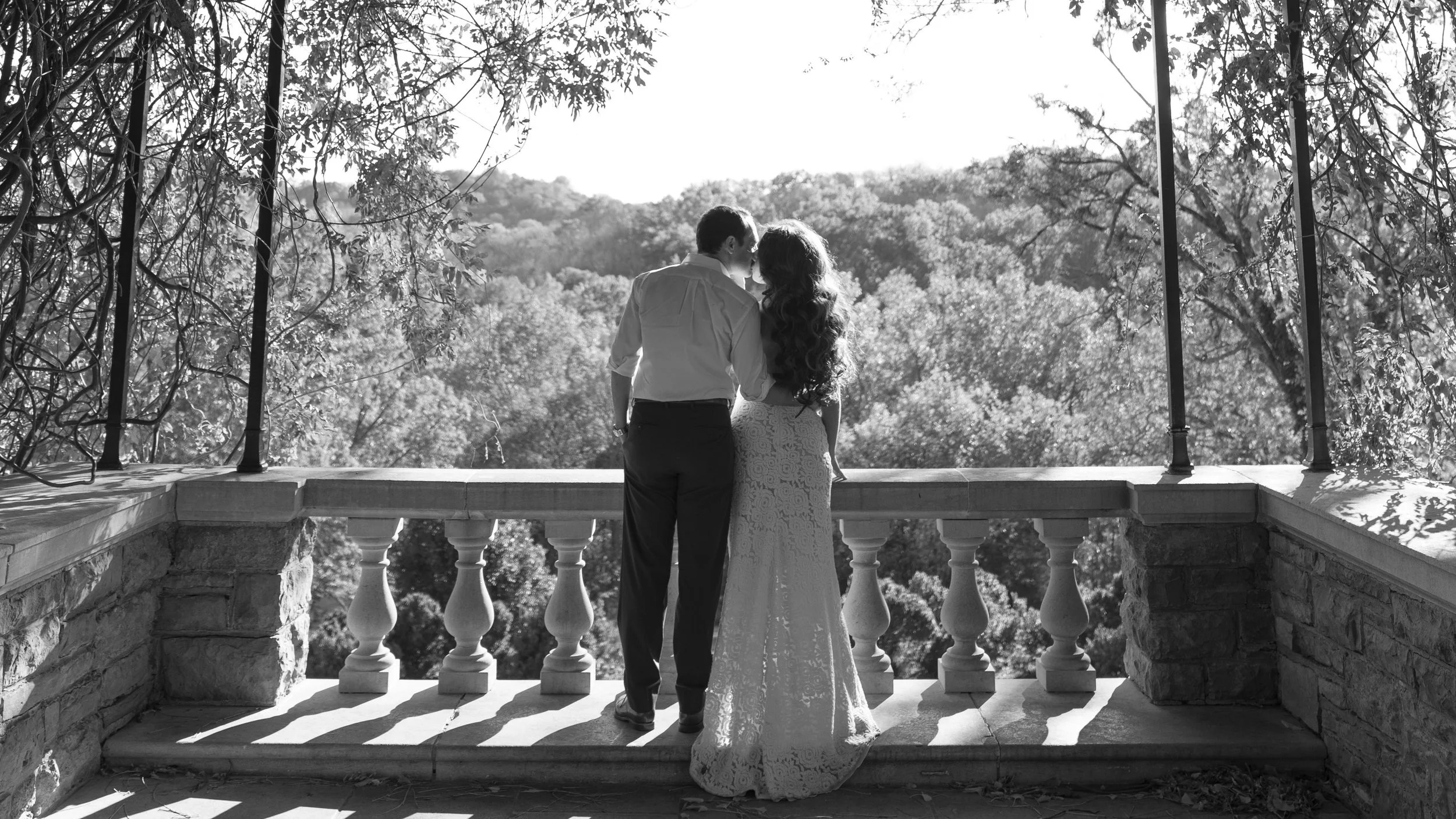 Sarah-Hart-24 (Crop and black and white.jpg