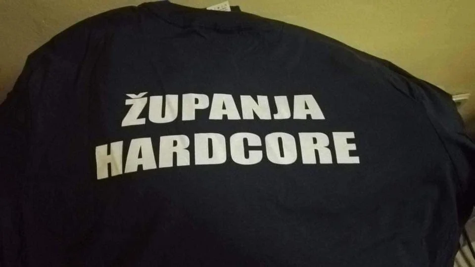 Black shirt with white text that reads "ŽUPANJA HARDCORE".