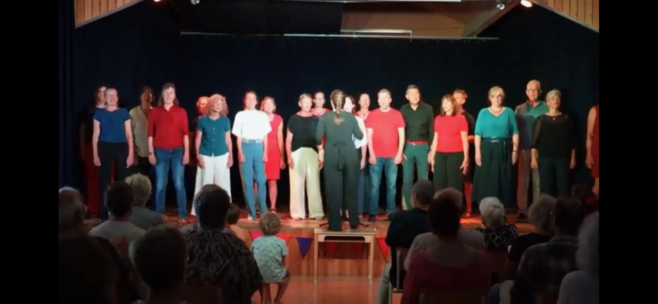 Het Hoge zee koor zingt a capella in Almere