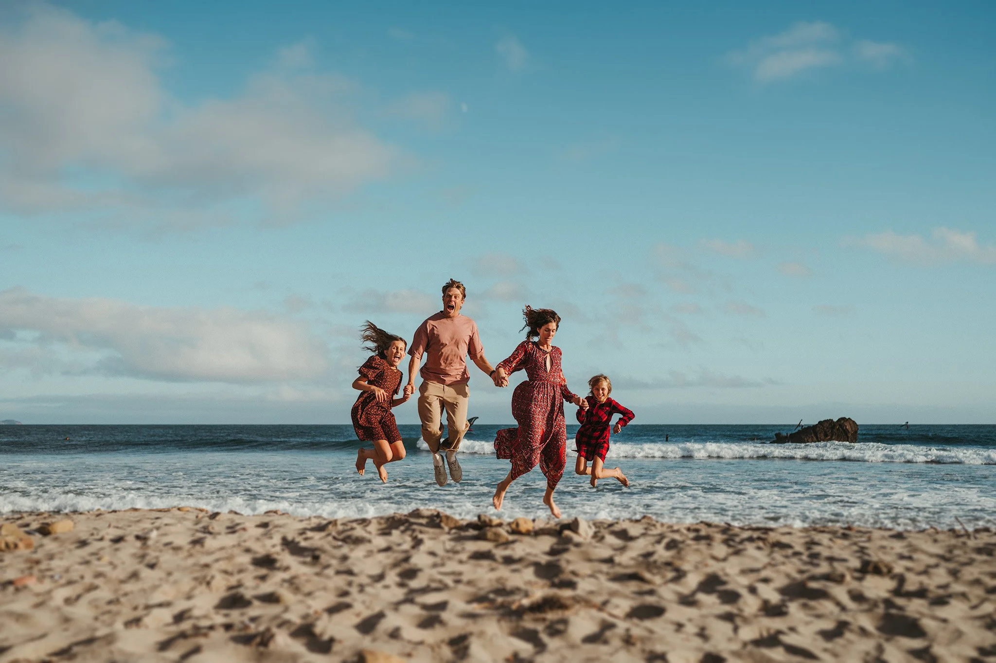 mailbu_family_sunshine_lady_photography.jpg