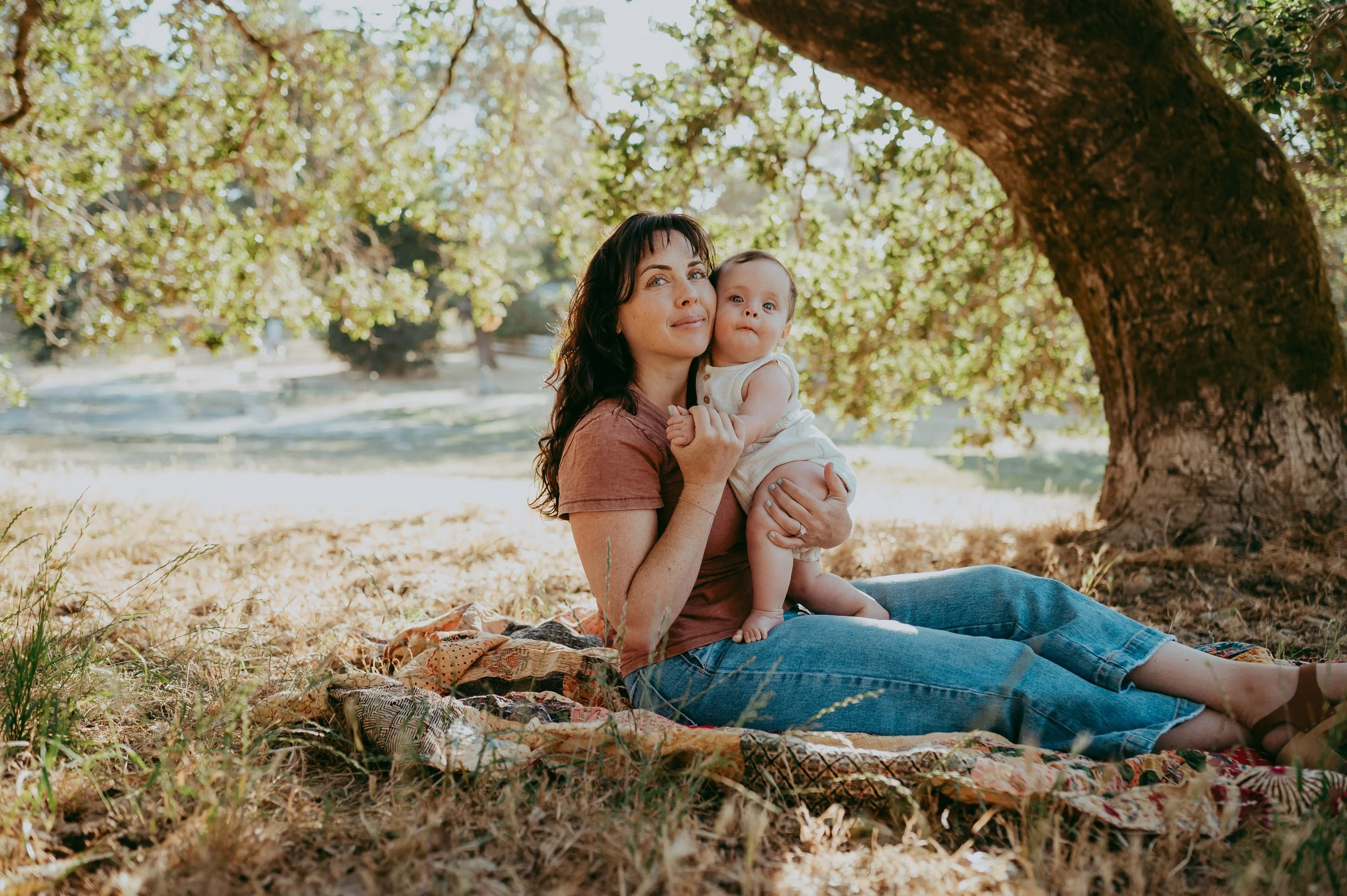 Breastfeeding Session | Sonoma County | Sunshine Lady Photography 