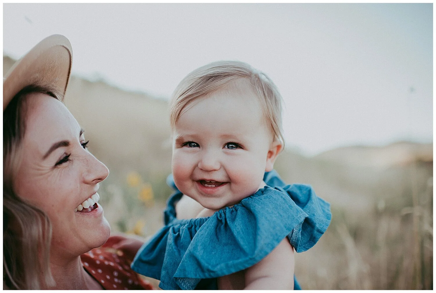 sunshine-lady-photography-colorado-motherhood-photo.jpg