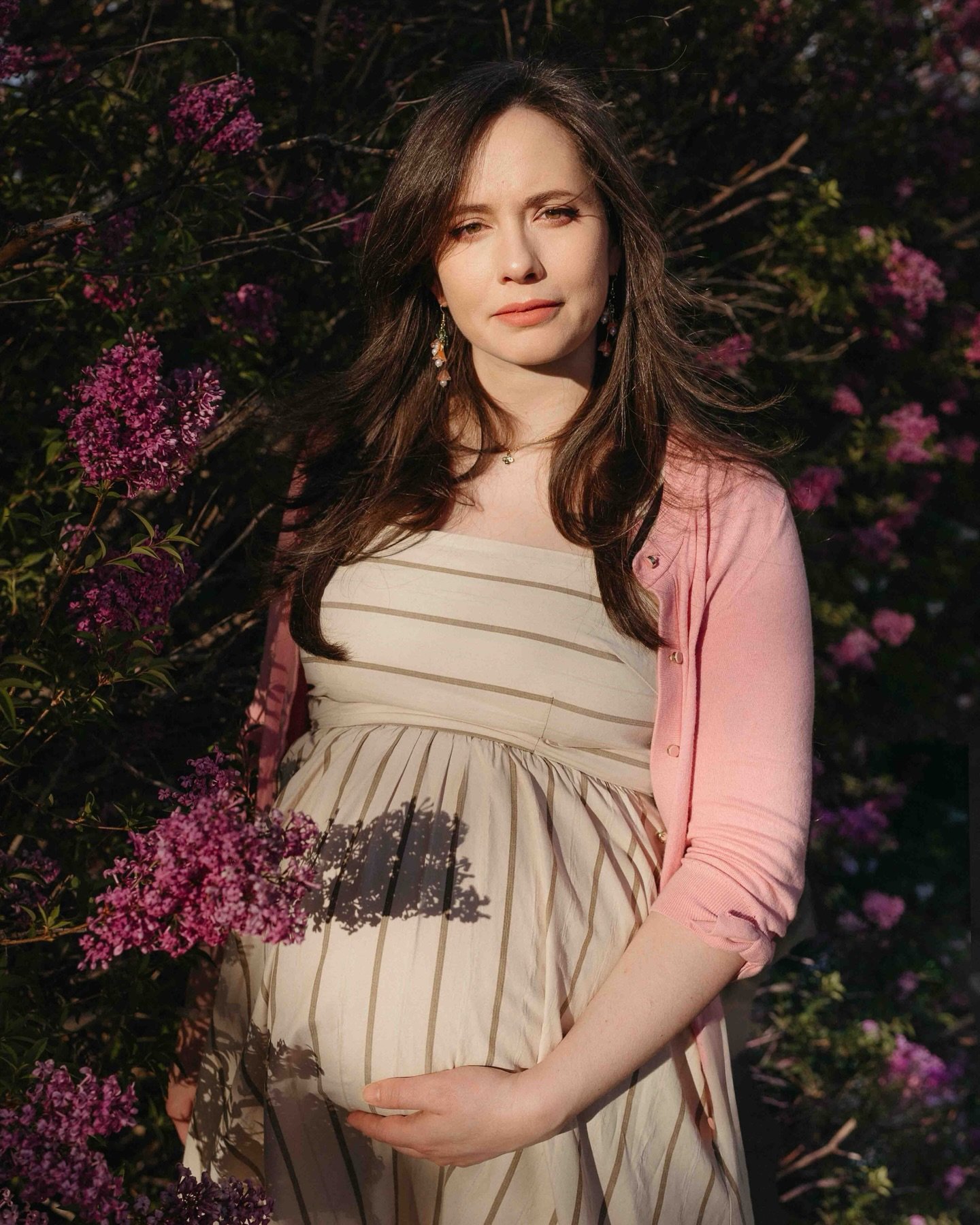 I love when a client trusts me enough to show up at a random parking lot I recommend for our maternity session. Always listen to your photographer&rsquo;s suggestions! 😉

📸

Our community of @clickprophotographers have come together to amplify our 