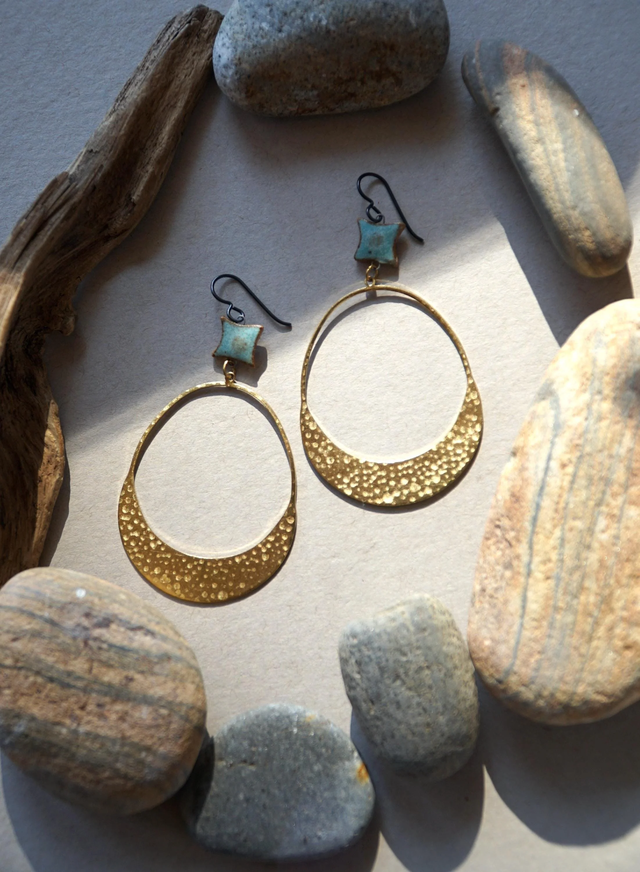 Handcrafted Stoneware Earrings – Blue Glazed Diamond Ceramic Bead & Bras Hoop Charm – Hypoallergenic Niobium Hooks