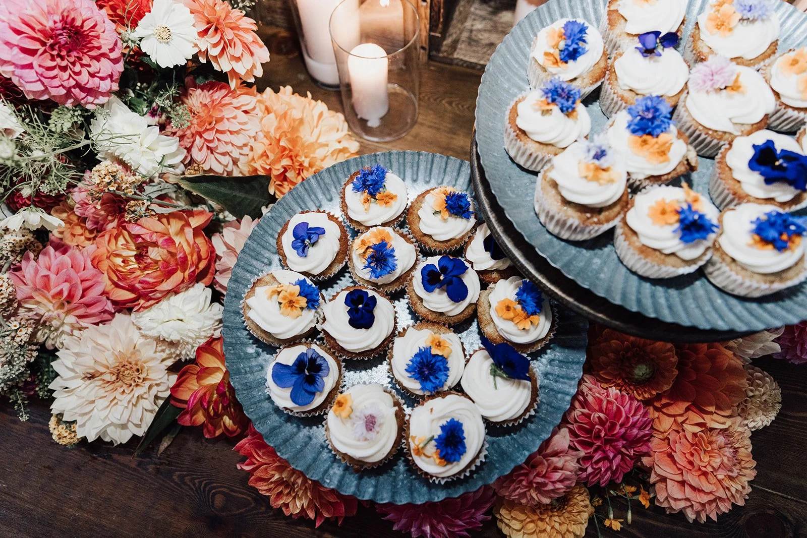 THEDELAURAS_THEHOLLYFARM_CARMEL_WEDDING_JILLIANRILEY_2185.jpg