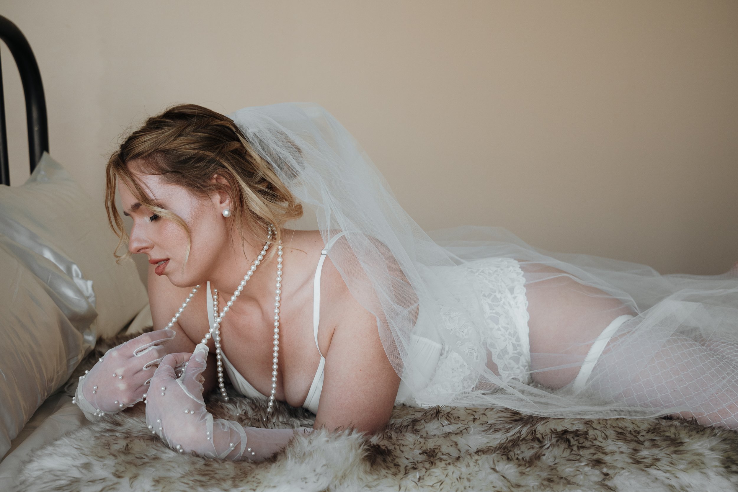 20260425_work_clay-cheyenne_holly-boudoir_018.jpg