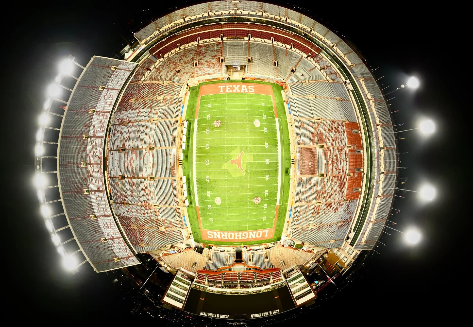 ut-stadium-longhorns-dkr-pano-drone.jpg