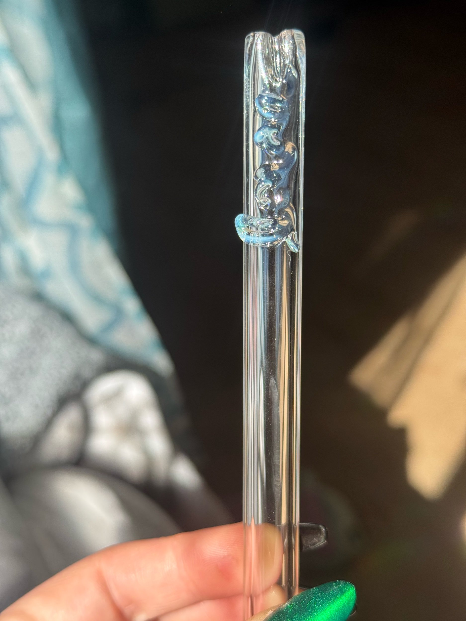 Clear glass straw with blue cursive love design