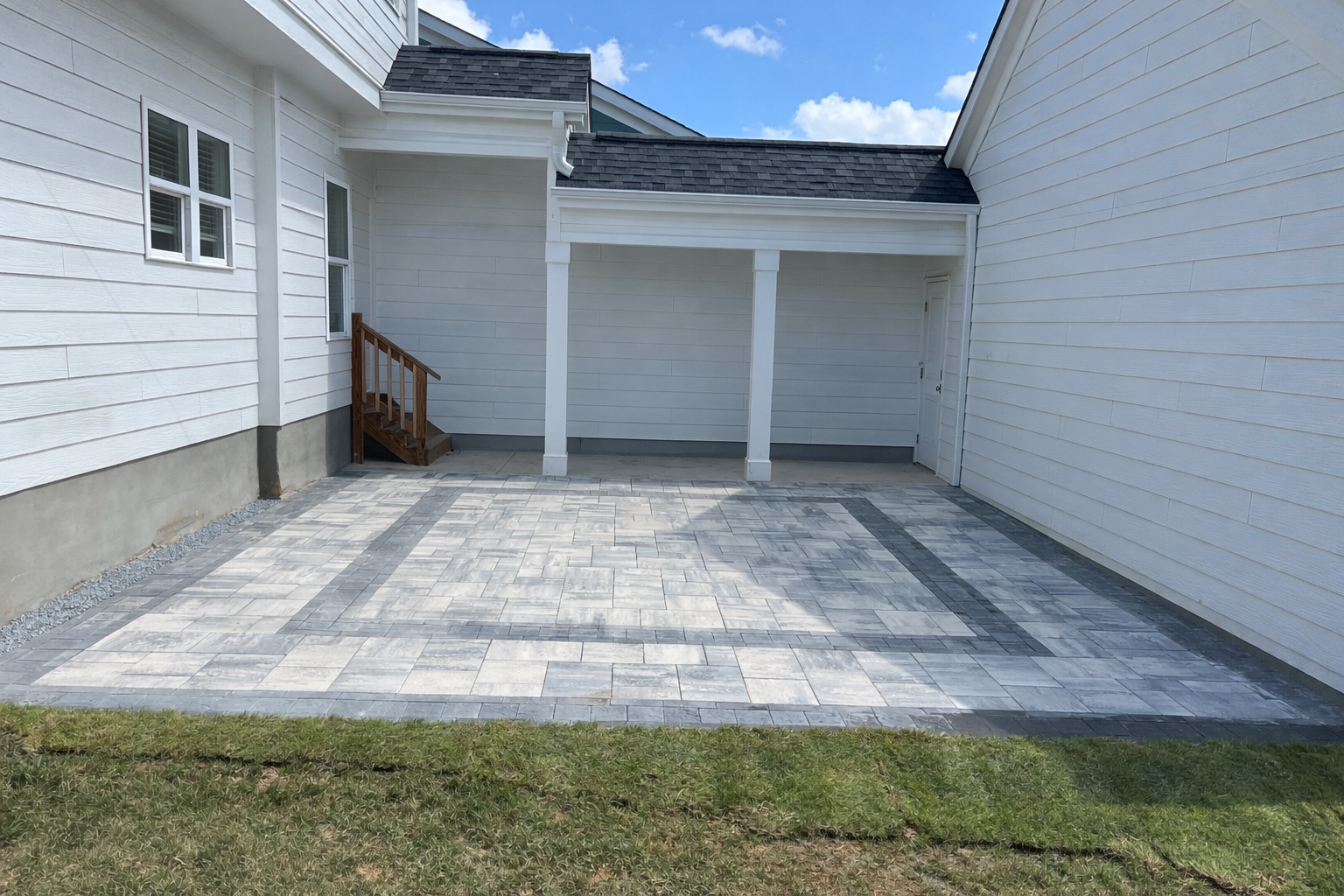 Techo-bloc paver patio w/ accent borders
