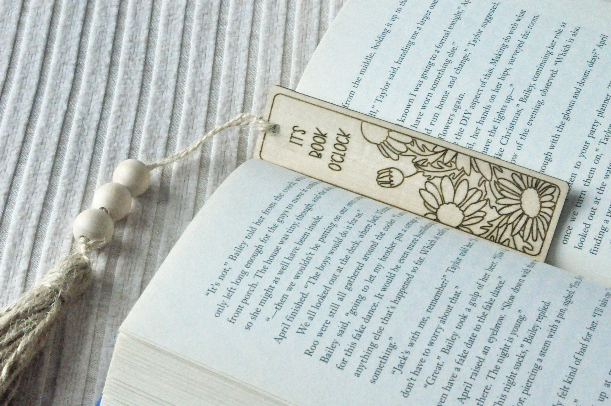 Extra4_Twin Thread Macrame_Wooden Bookmarks
