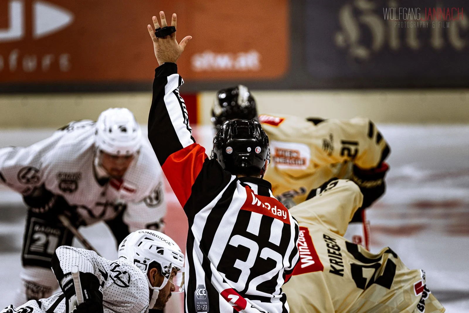 eishockey_referee 3.JPG