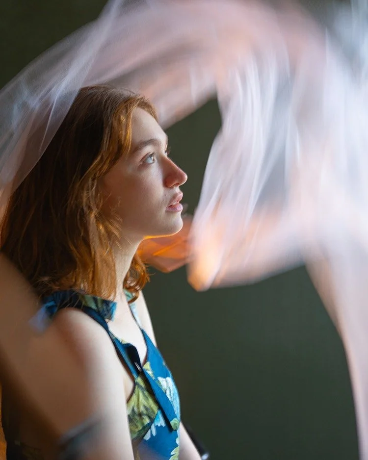👑 Bring movement into a portrait? YES PLEASE!!

Eden shot this GORGEOUS portrait of Cora using a 1/20th shutter while a friend tossed some tulle around the shot.

Ugh. So romantic!! Great job, Eden