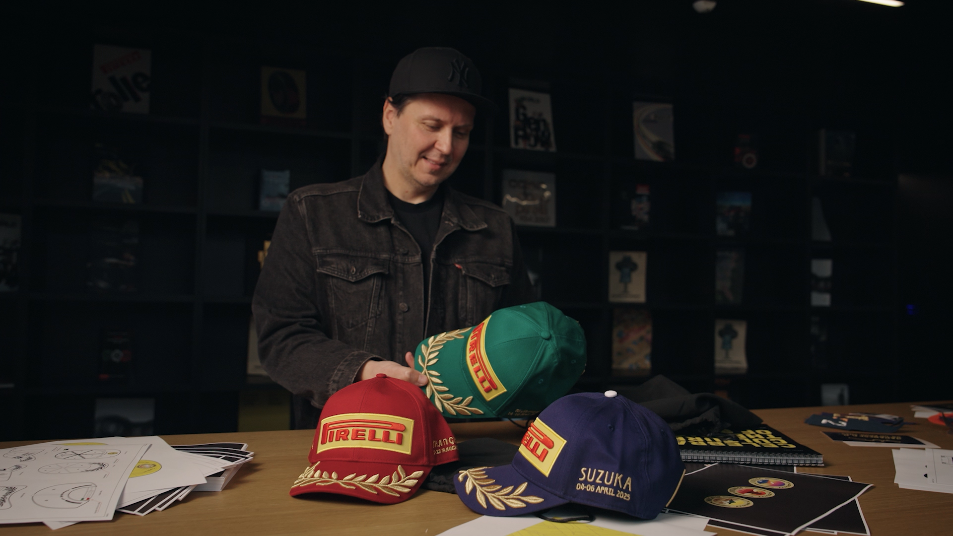 Sequenza 02.00_00_34_16.Immagine019.png