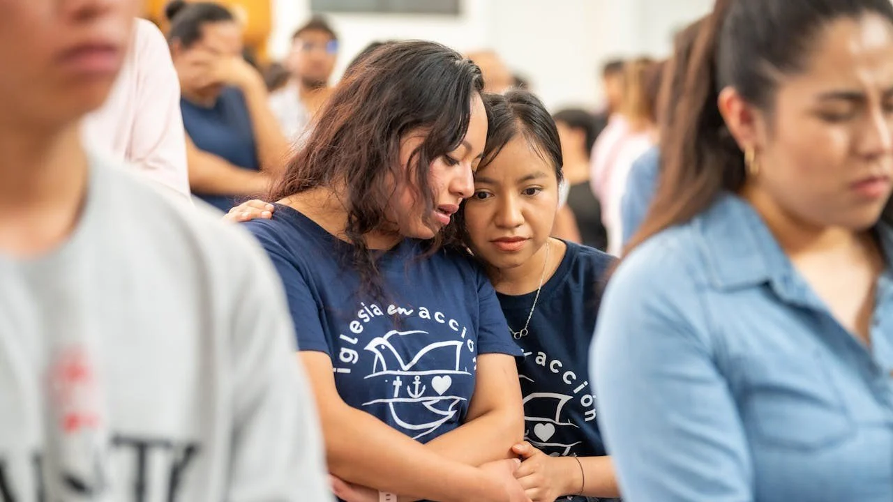 Healing amid God’s love at 'Tu Refugio Seguro'