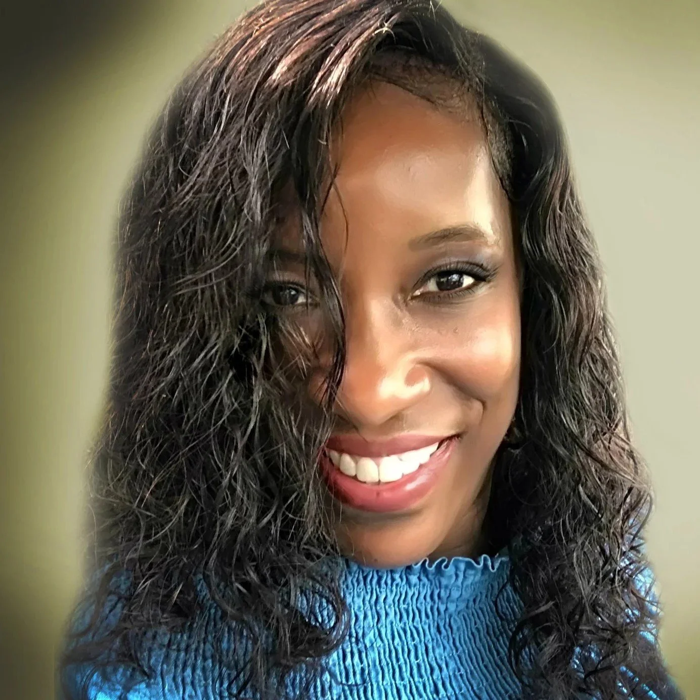 Michelle Jones headshot