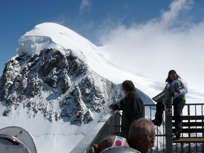 800cornice CR.jpg