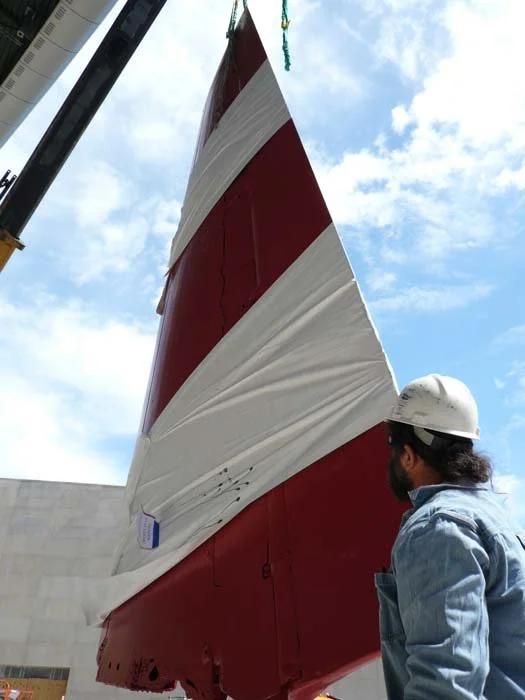 700Card_instal_wing_harry.jpg