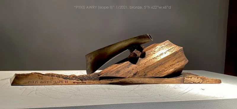 800PyxisAwry_slope II_180bk.jpg