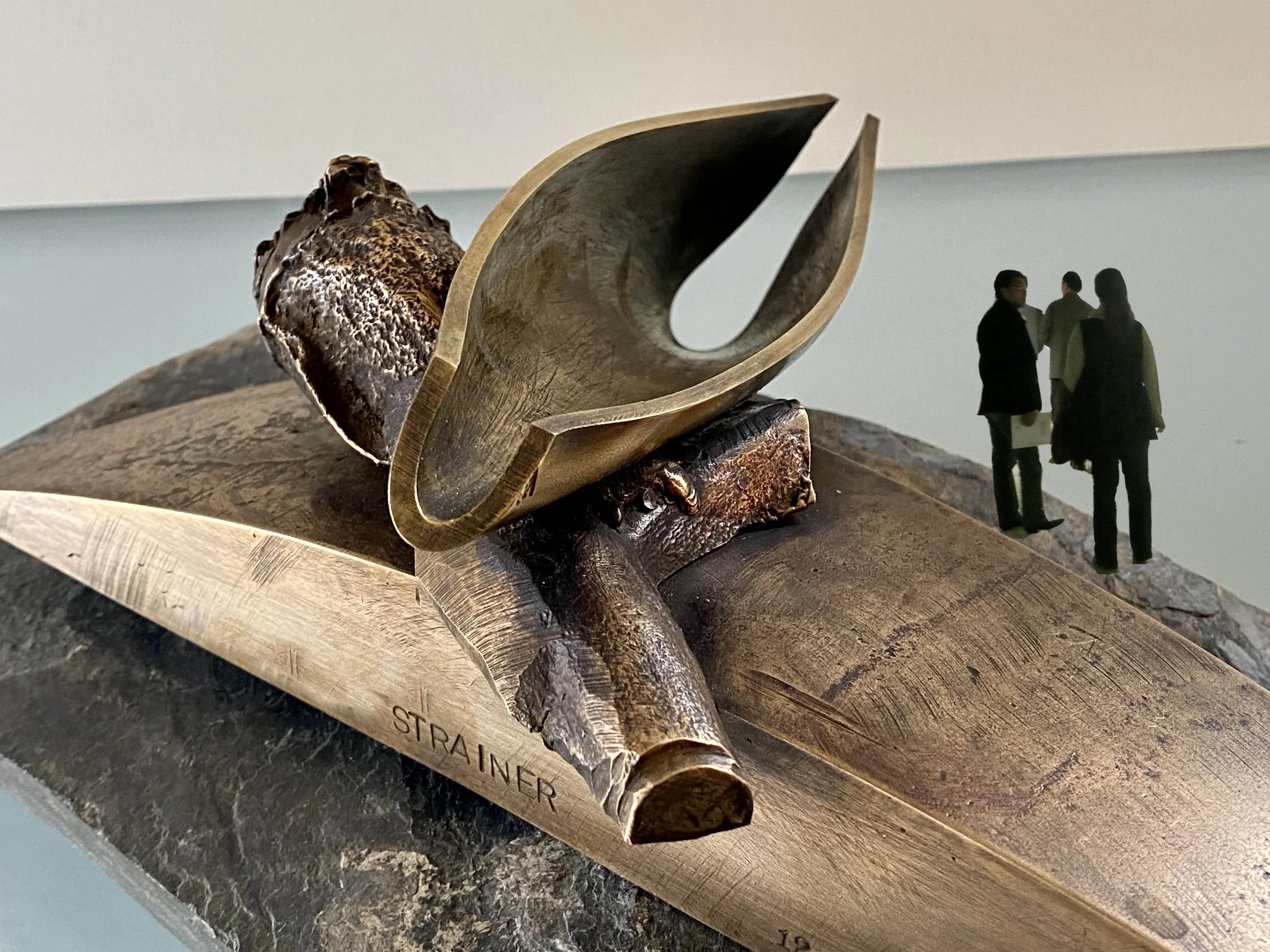 VanAlstine_PASSAGE-STRAINER_height3meters_bronze4.jpg