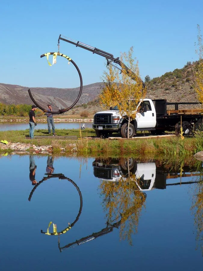 900Statio_truck_reflect.jpg