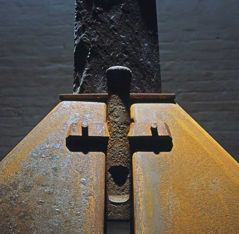 800 S-84-21 SlateTotem II_DET 120scan.jpg
