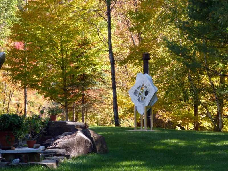 800Garden_fall2015CR_firepitTXT.jpg
