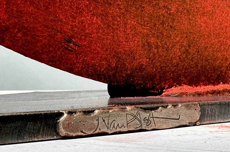 800PyxisAwry_BigRed_II_DETsign.jpg