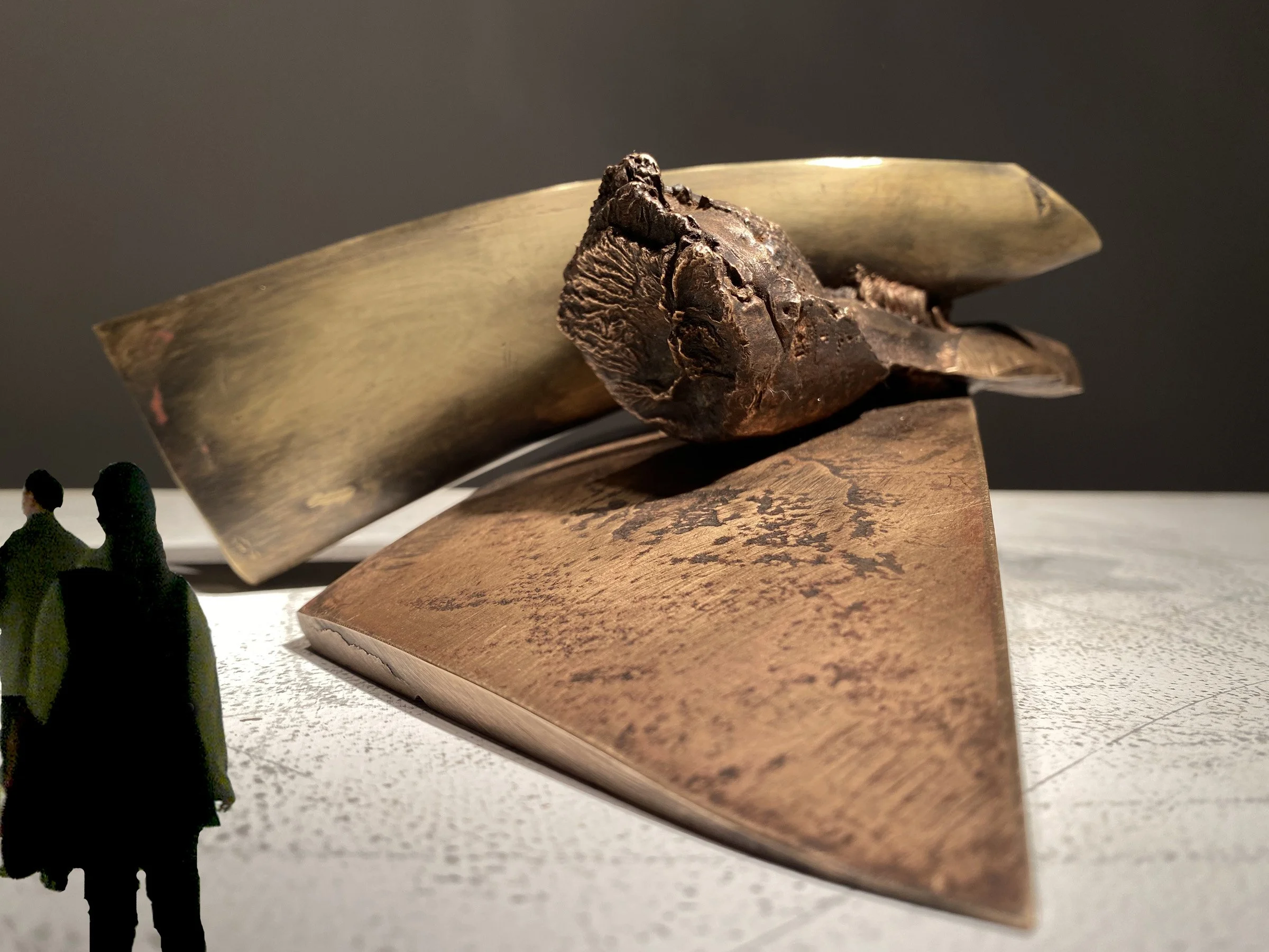 VanAlstine_PASSAGE-STRAINER_height3meters_bronze_6.jpg