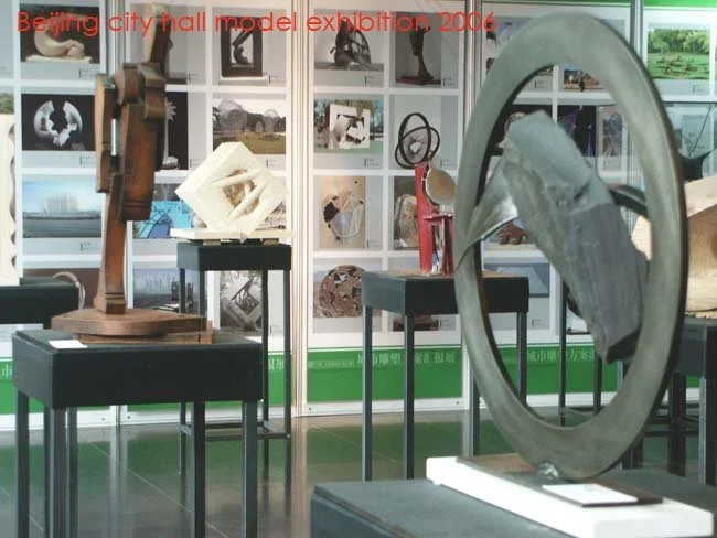 600cityhallexhibit_2.jpg
