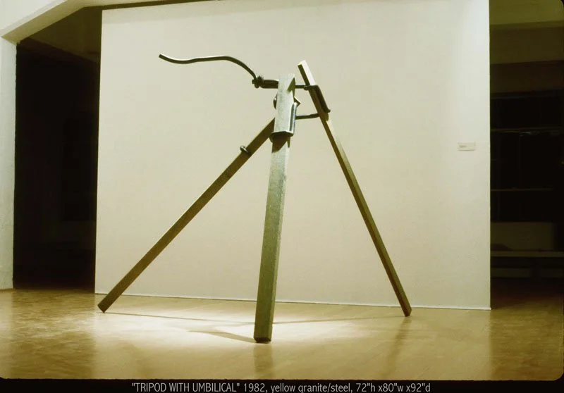Tripod With Umbilical