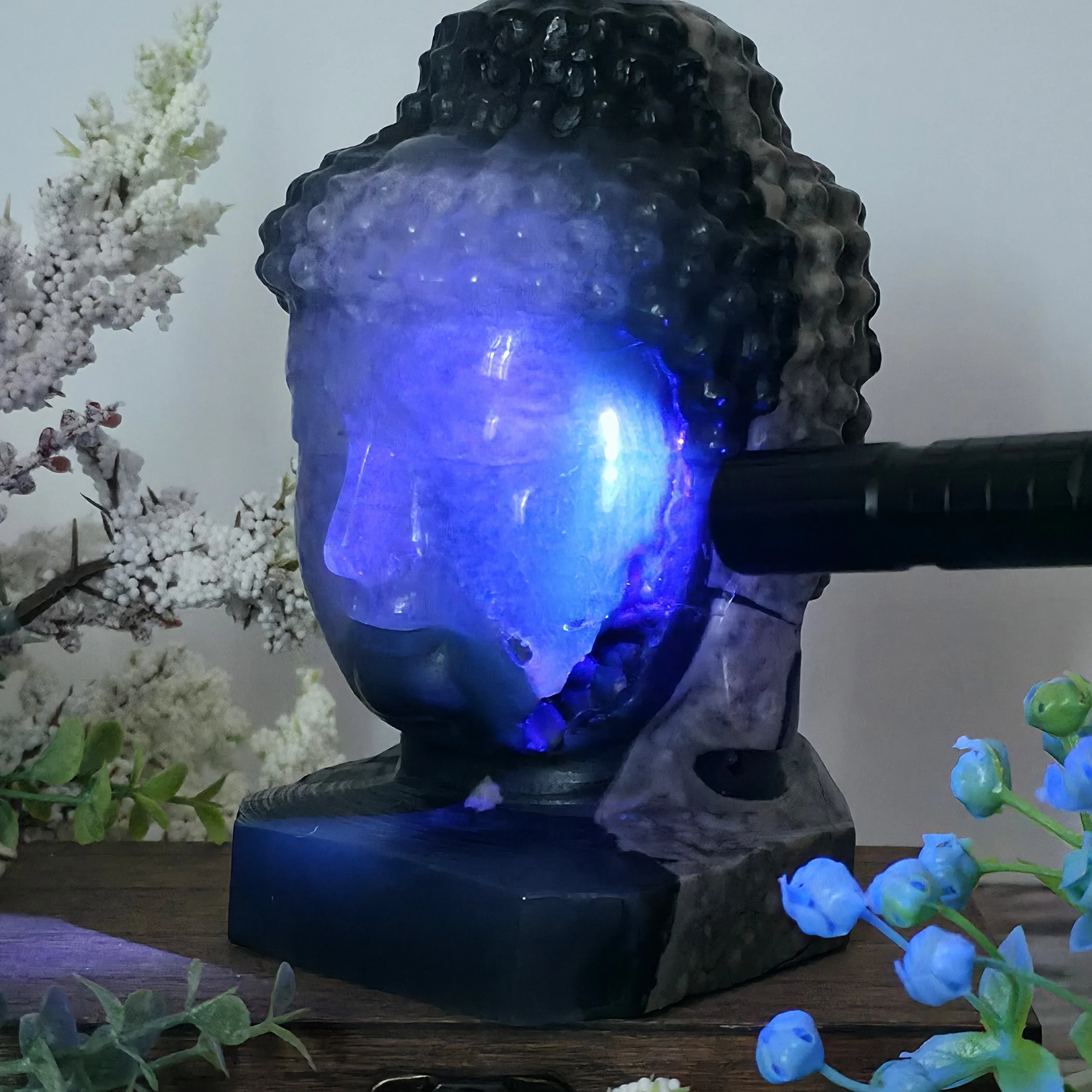 uv agate buddha 8.jpg