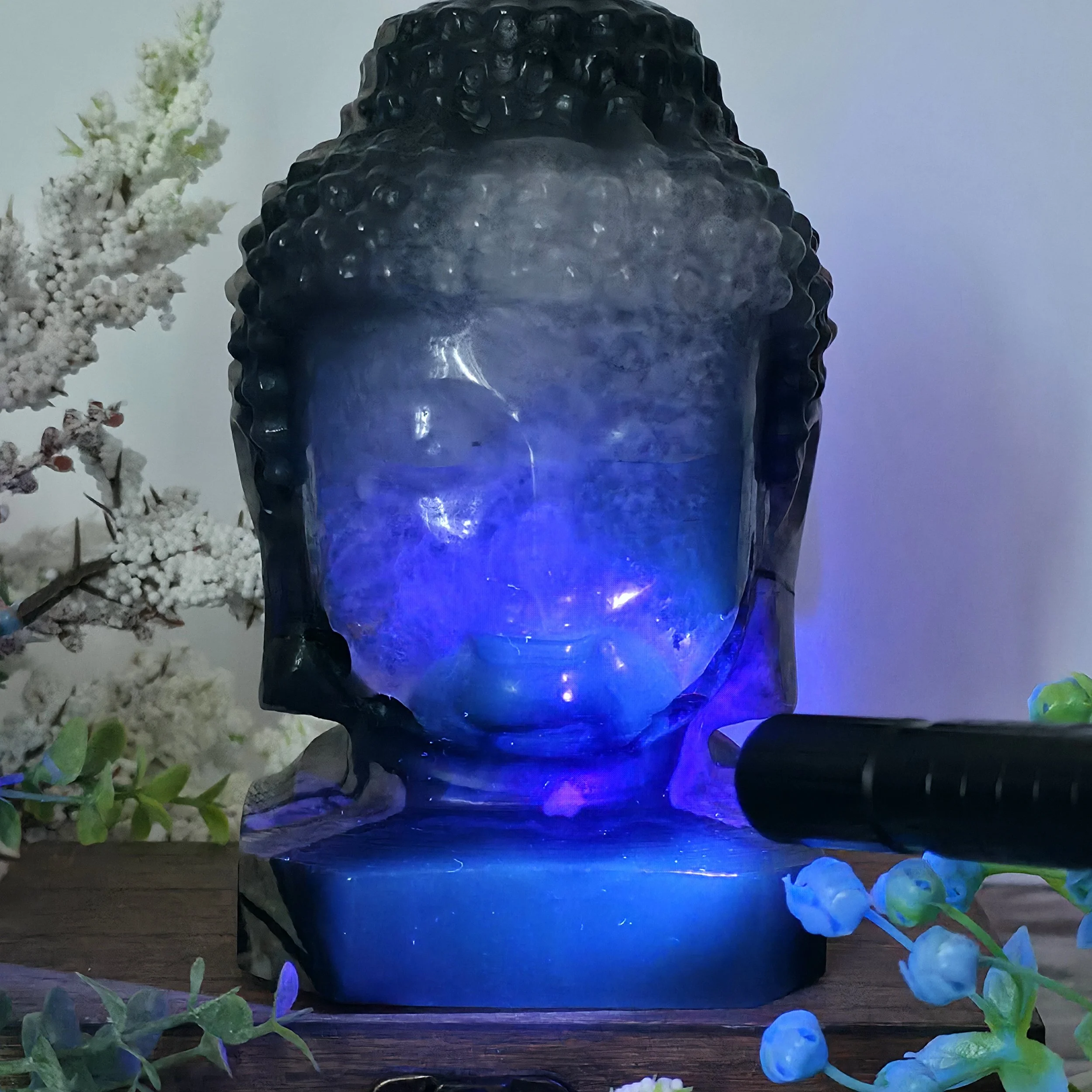 uv agate buddha 9.jpg