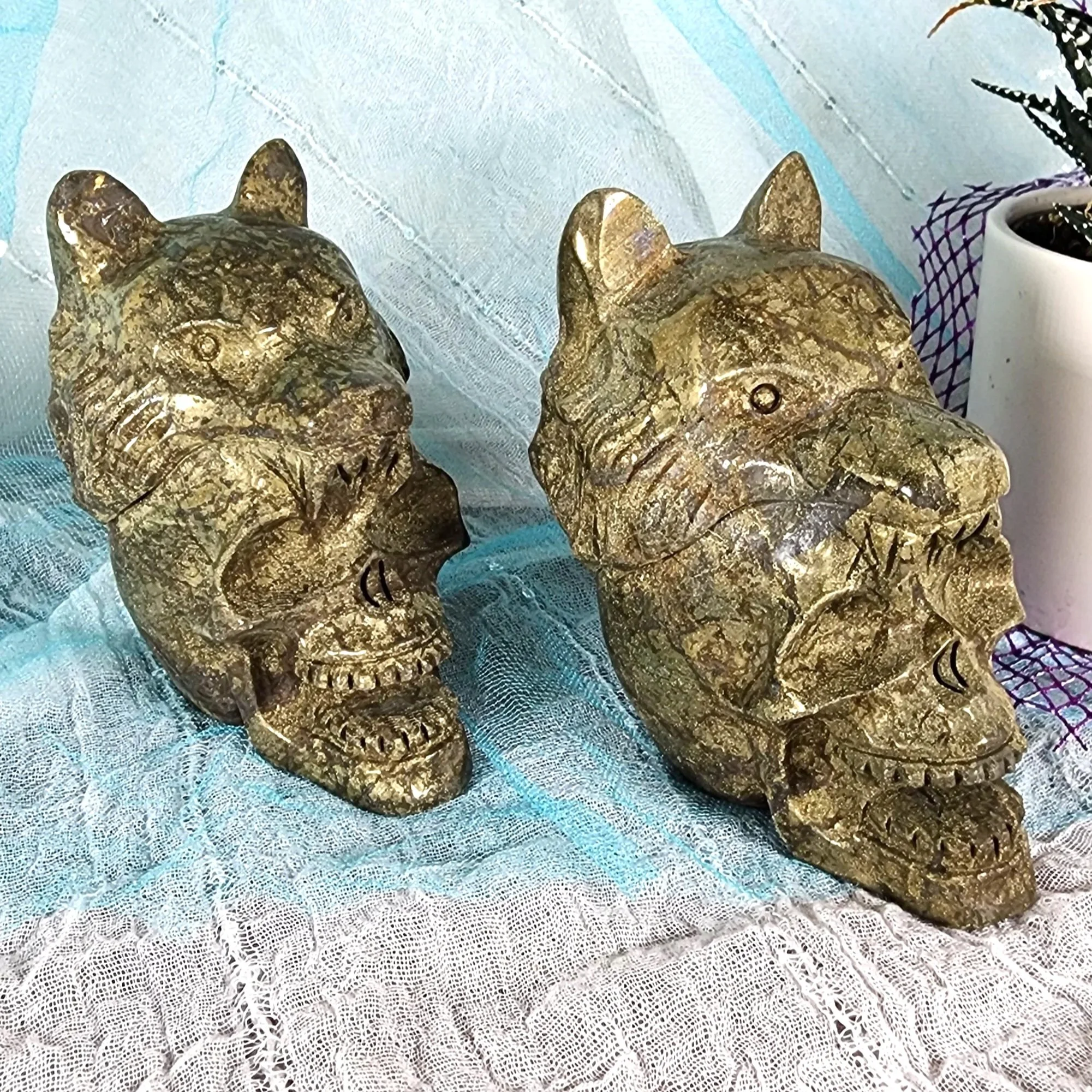 Pyrite skull wolf 1.jpg