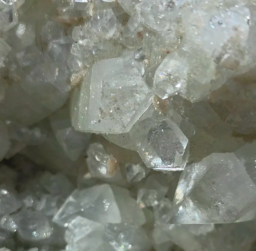 Apophyllite 16.jpg