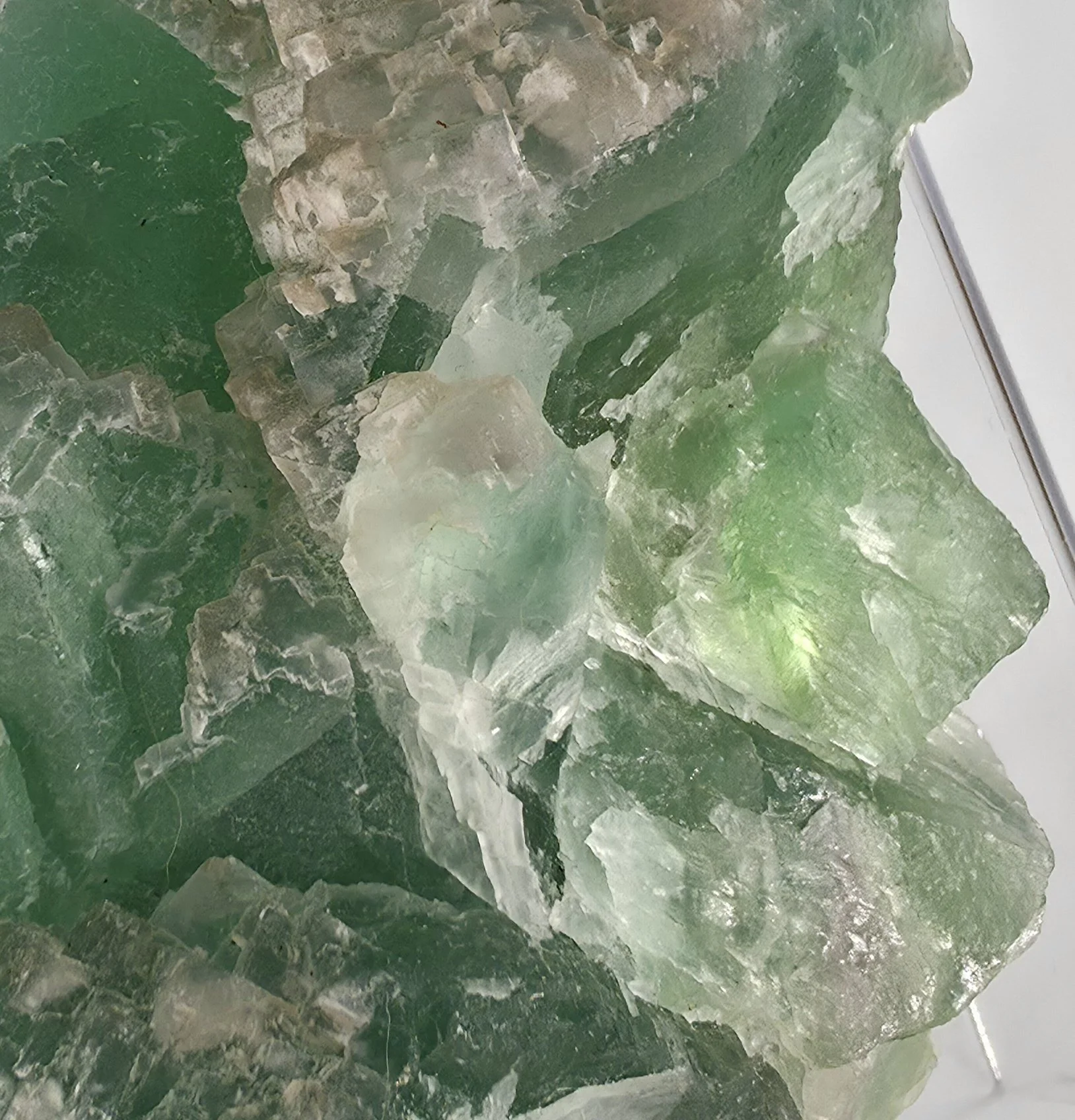 Madagascar UV fluorite.jpg
