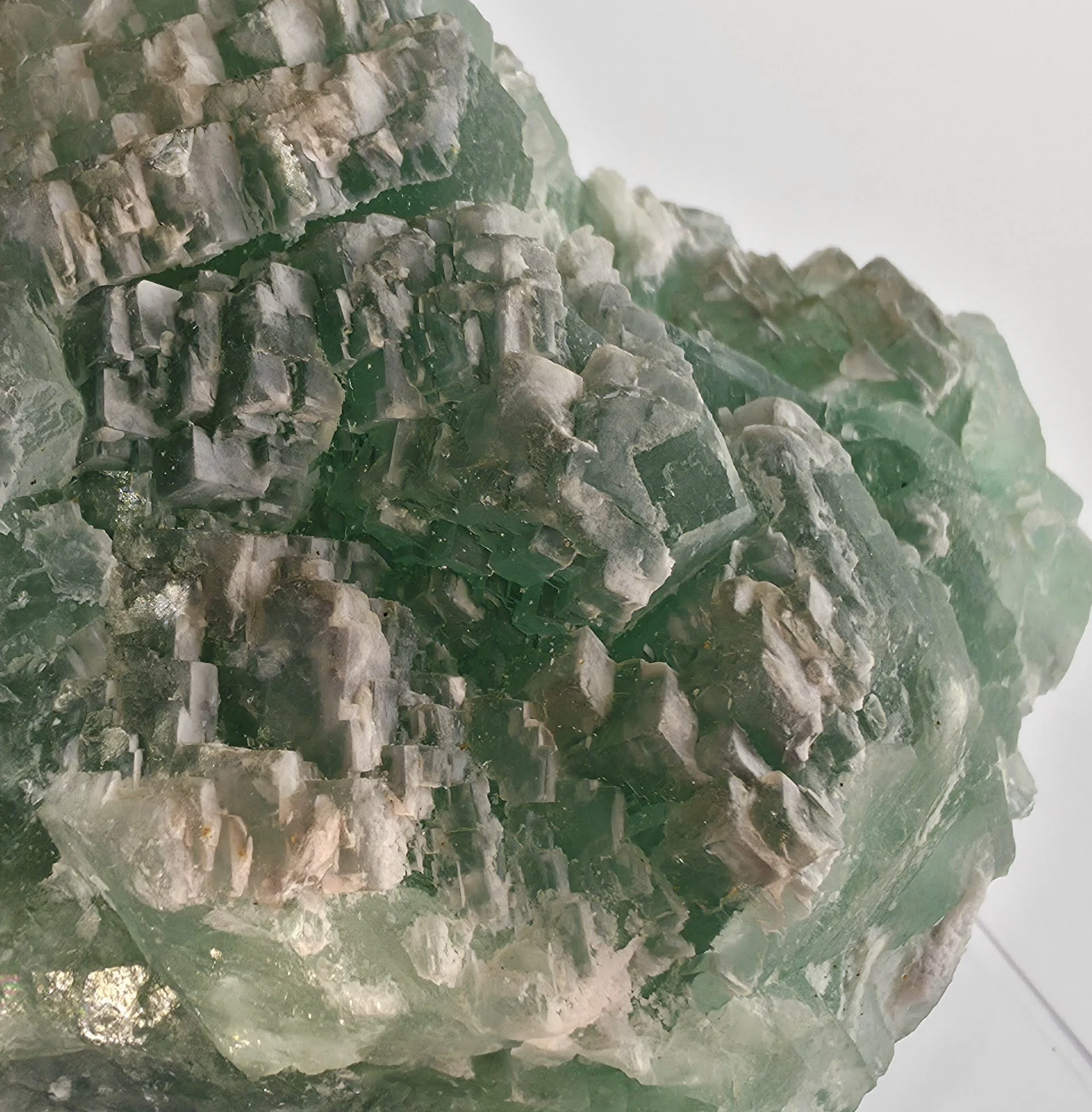 Madagascar UV fluorite.jpg