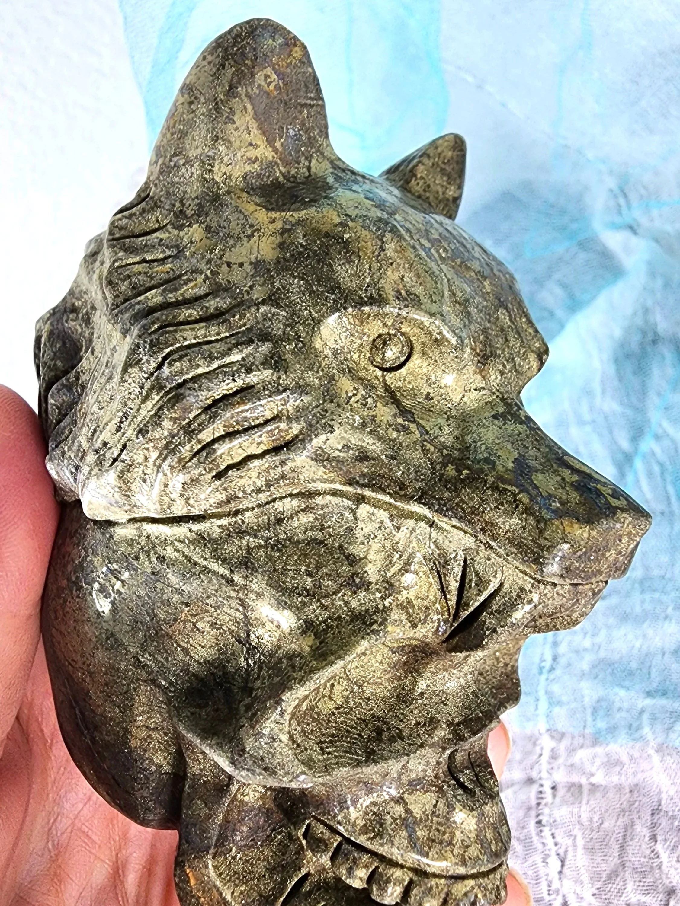 pyrite skull wolf 4.jpg