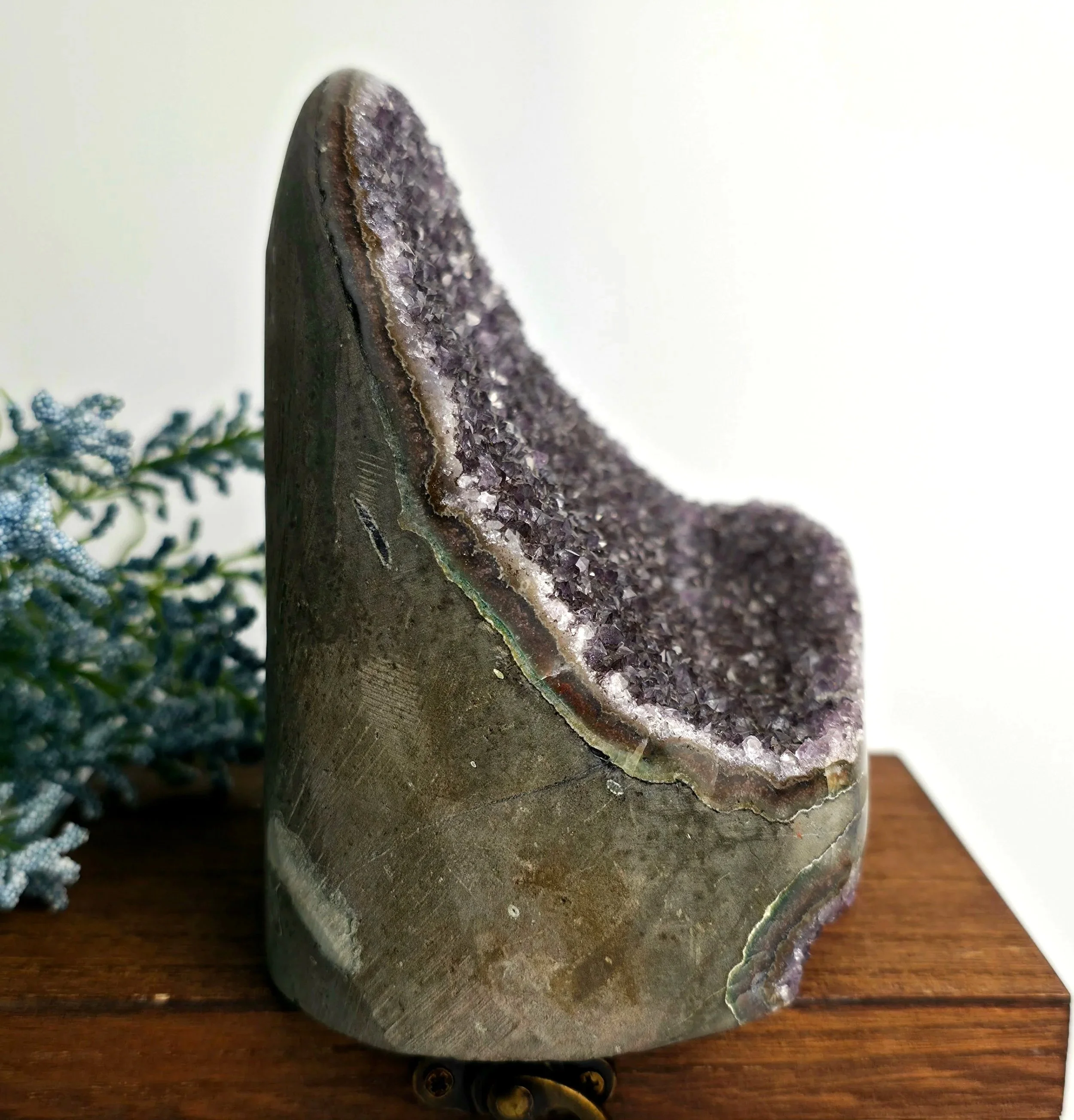 amethyst agate geode.jpg