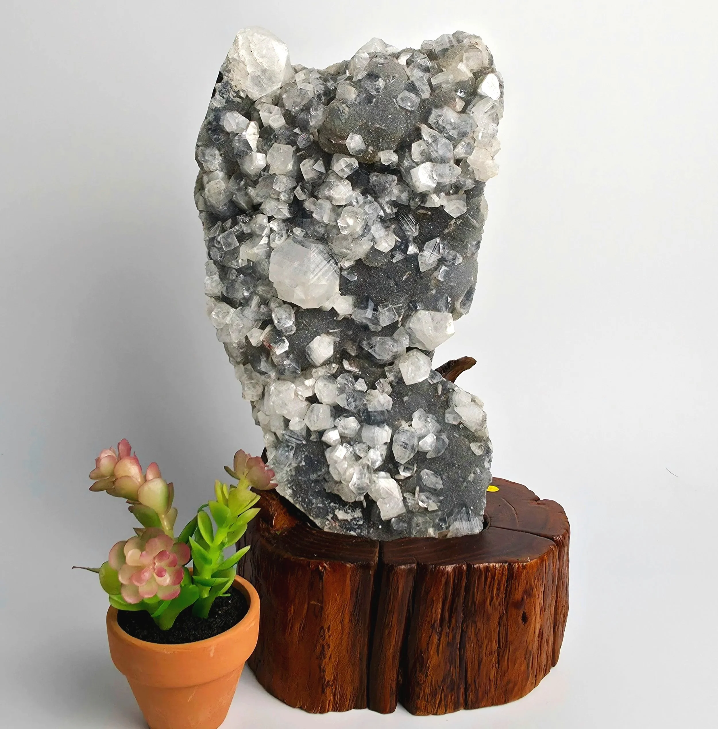 white apophyllite sphalerite.jpg