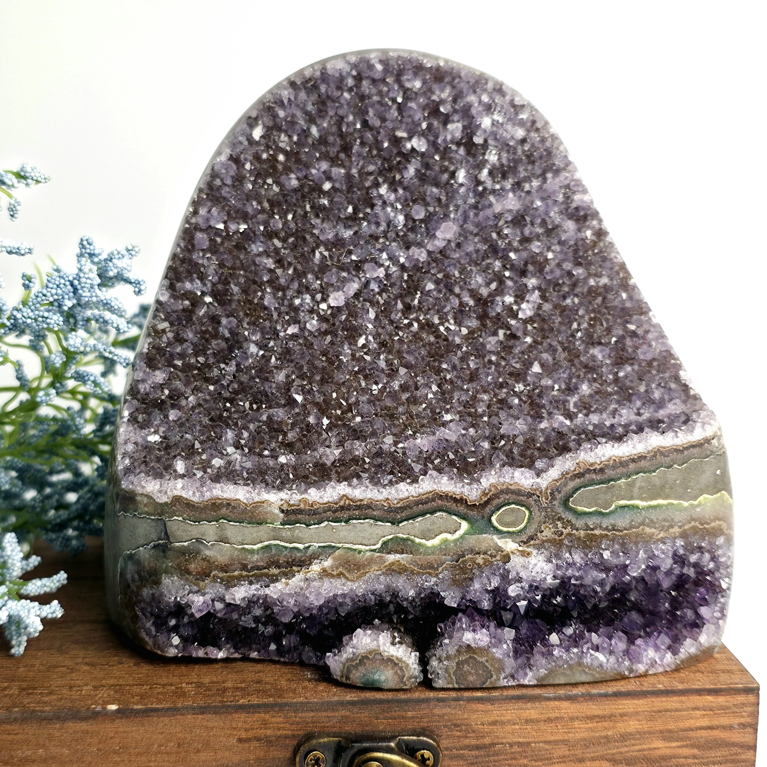 amethyst geode.jpg