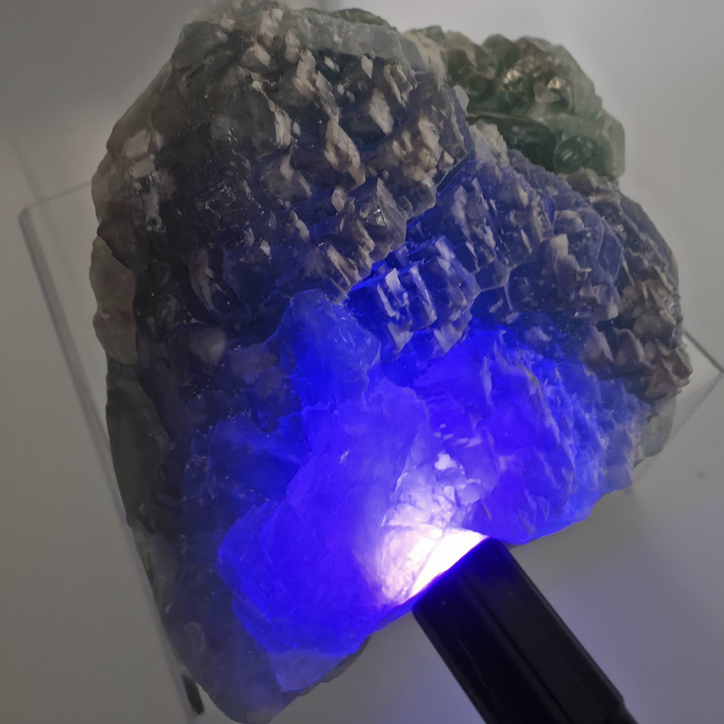 Madagascar UV fluorite.jpg