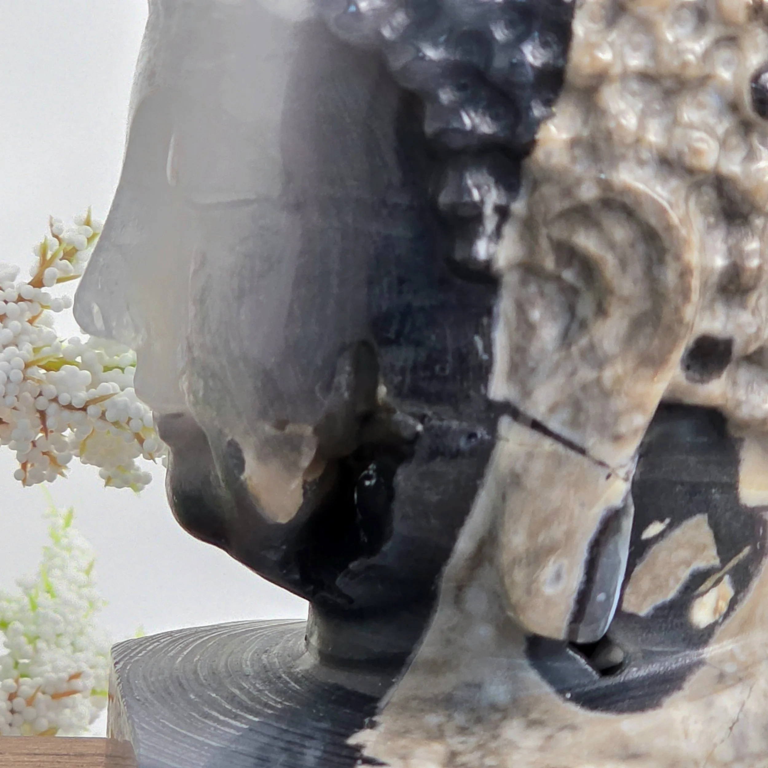 uv agate buddha 6.jpg