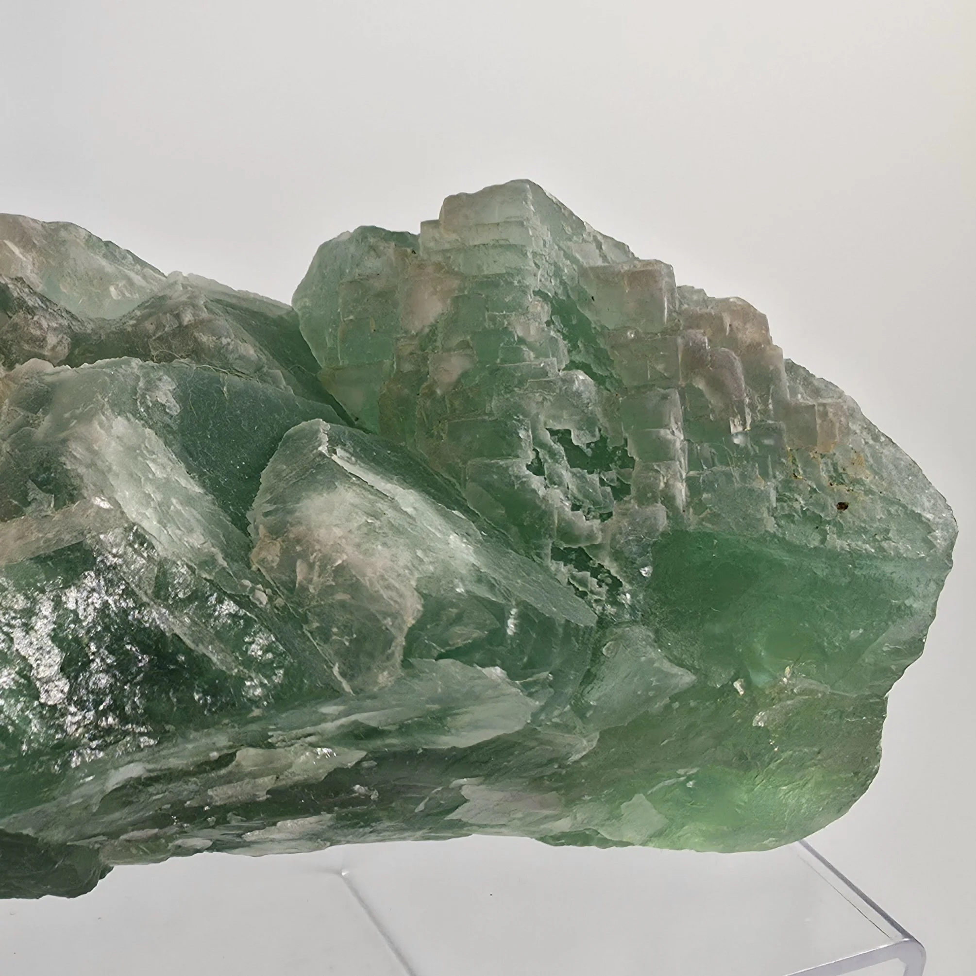 Madagascar UV fluorite.jpg